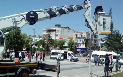 Sepetli Vinç Kiralama Engin vinç olarak her tonaj ve her yükseklikte çalışabilecek vinç ihtiyaçlarınızı karşılıyoruz. Deneyimli operatörlerimizle kaliteli güvenli bir hizmet sunuyoruz.